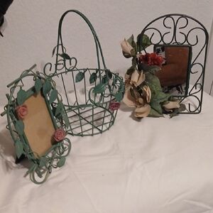 Floral Green Wire Basket and Frame Set